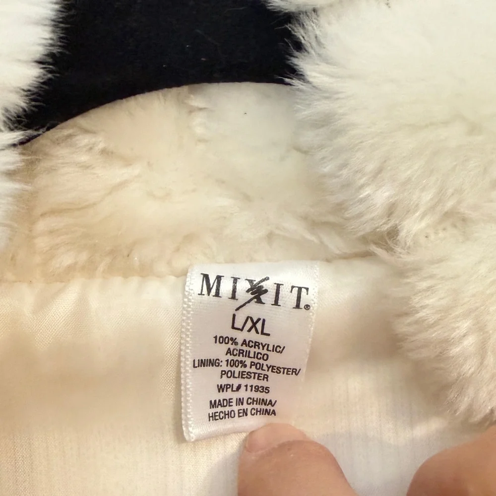 Mixit White Faux Fur Vest - Picture 3 of 7